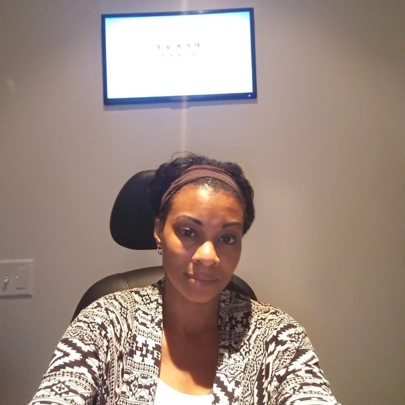 Meet your Posher, Msmarsha - Picture 4 of 5